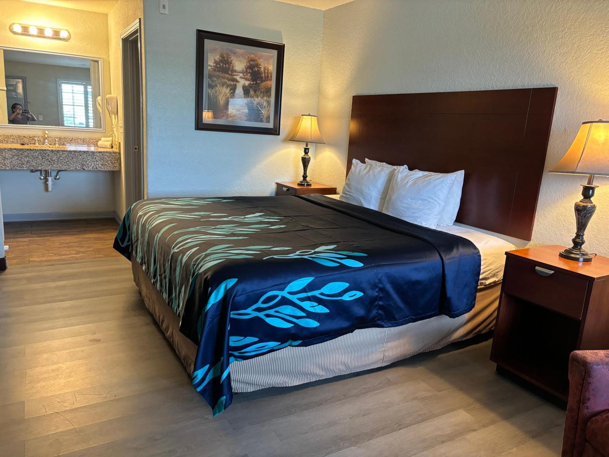 Hotel Bien Venido Pearsall Экстерьер фото